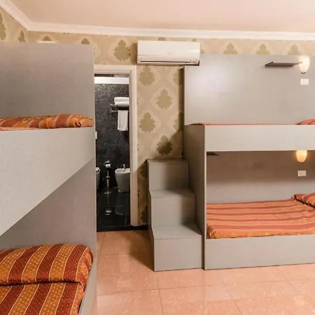 Friendship Palace Gasthuis Rome